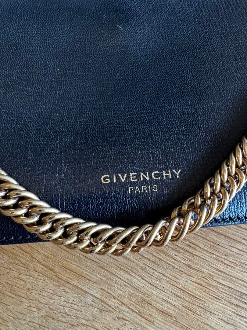 GIVENCHY（ジバンシィ） CROSS 3 （クロススリー）