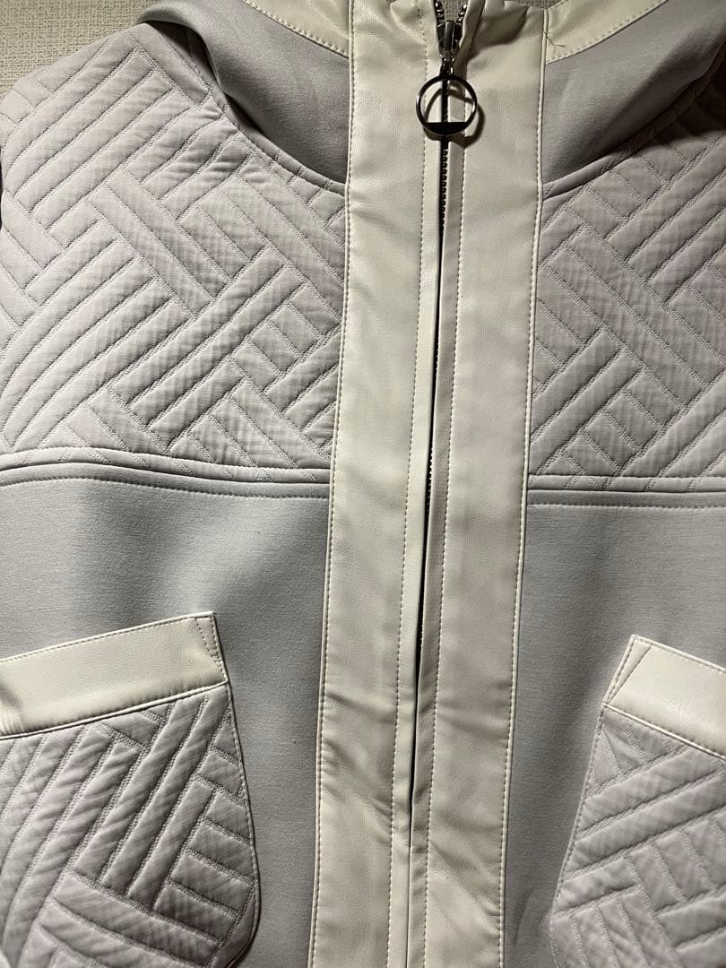 今月末、30日日曜日までの販売⭐︎最終価格！新品☆リツコシラハマ　ジャケット