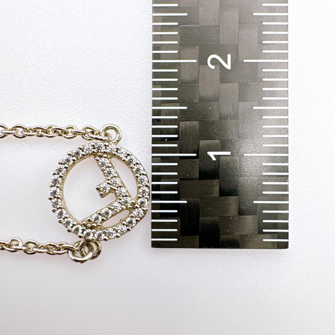 看*R様 【FENDI】エフイズ ロゴチャーム ストーン シルバーネックレス41