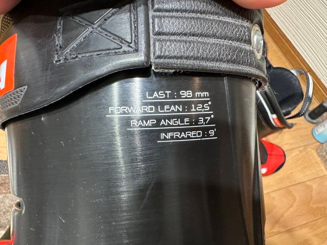 Nordica DOBERMANN GP 130 スキーブーツ