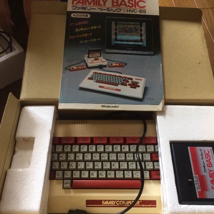 【希少 四角ボタン】【セット価格】ファミリーコンピュータ&ファミリーベーシック
