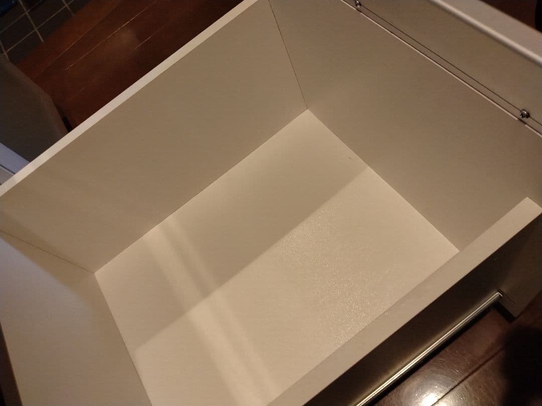 引取歓迎♪ニトリ・キッチンカウンター・食器棚、木製レンジボード　ホワイト　白色