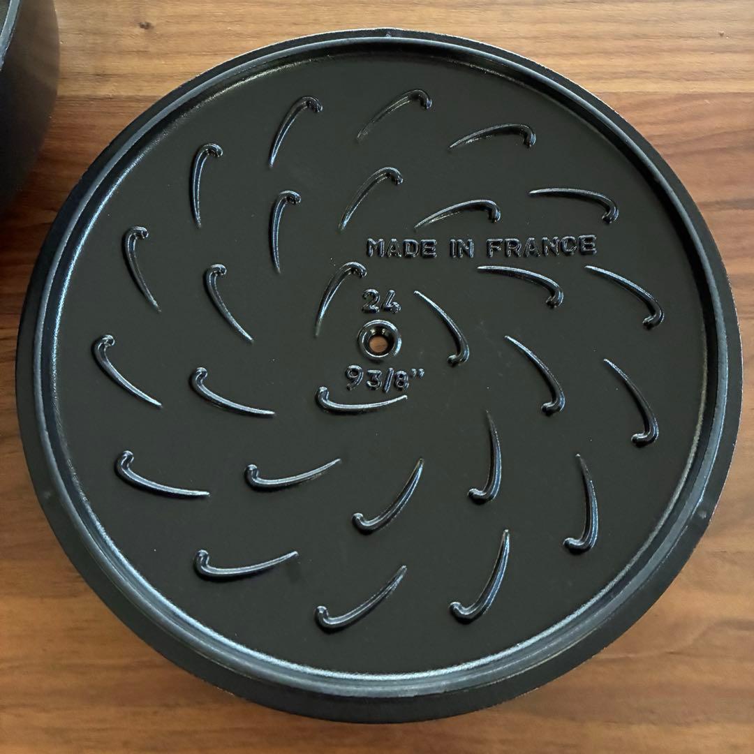 STAUB ブレイザー・ソテーパン　24cm シリアルナンバー生涯保証付き