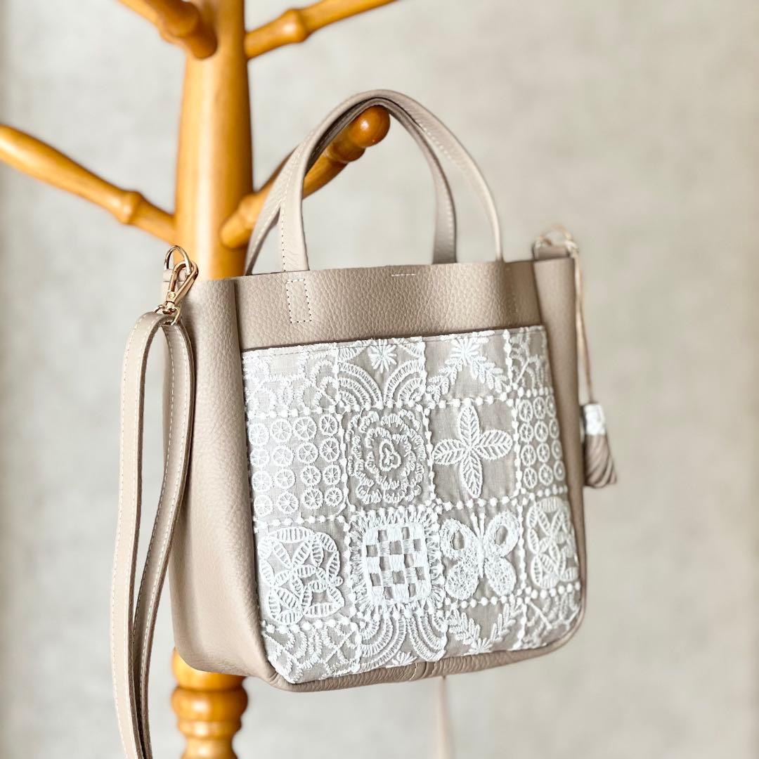 トート型本革ショルダーバッグ TB602-023