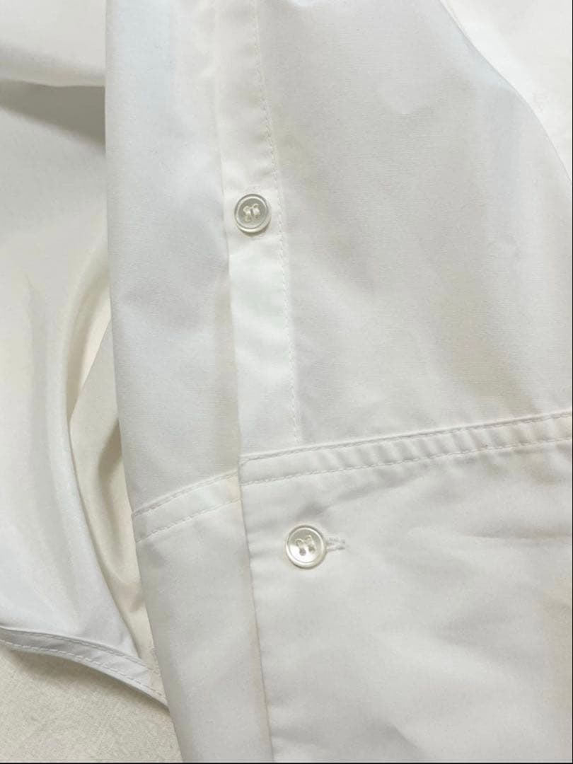 ADAM ET ROPÉ ホワイトシャツ