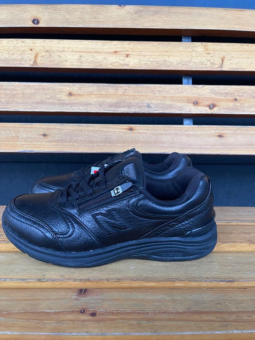 [ニューバランス] ウォーキングシューズ WW585 防水 天然皮革 2E