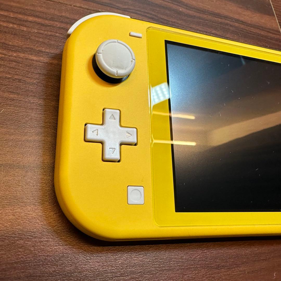 ニンテンドースイッチライト 本体 イエロー 5718