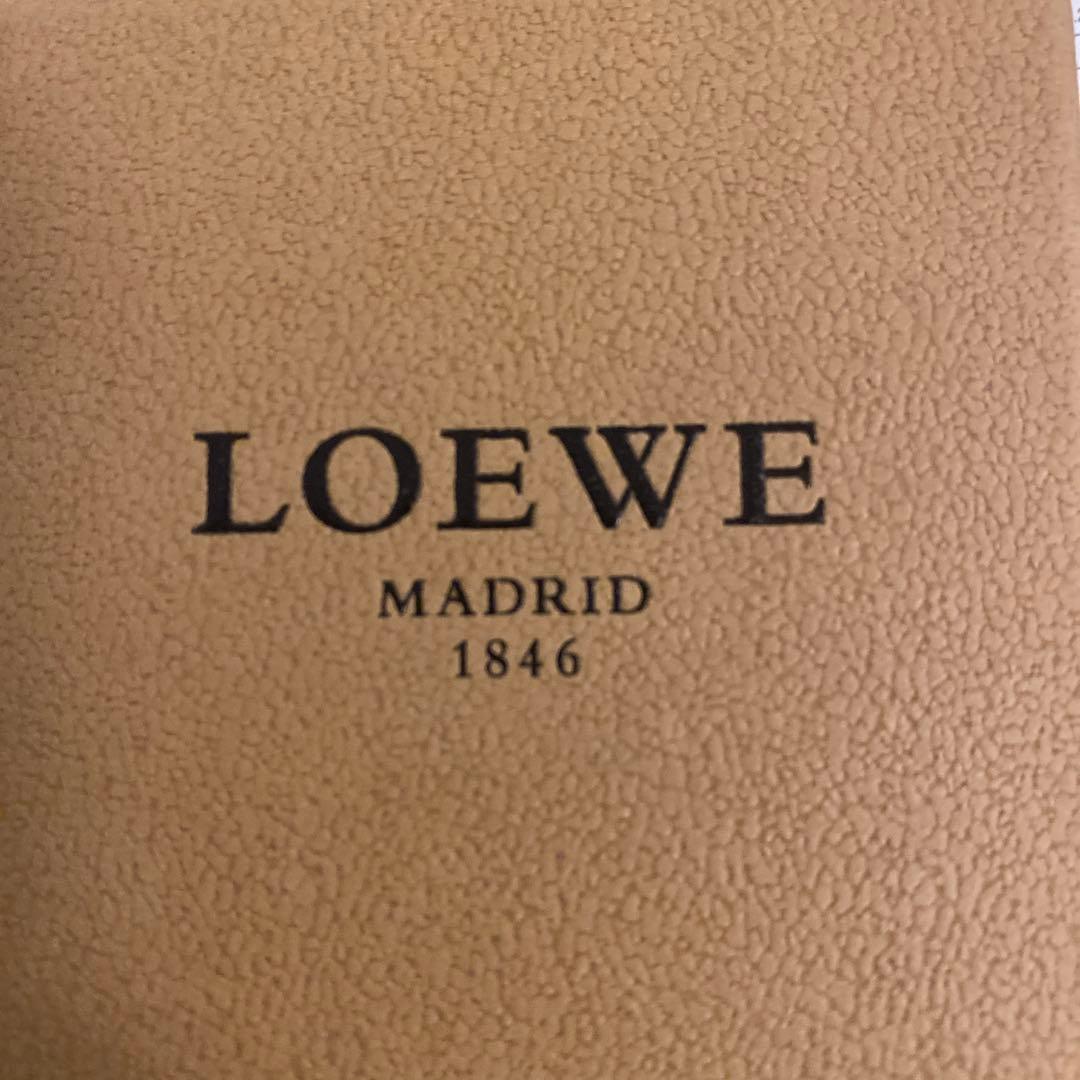 【新品未使用】LOEWEロエベ ネックレス 南京錠 ゴールド