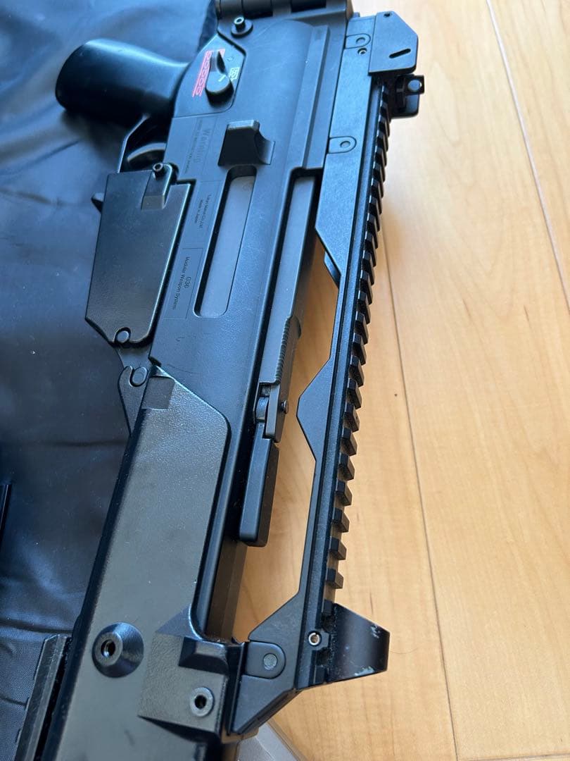 東京マルイg36c 電動ガン18歳以上バッテリー&充電器　電動ハンドガンUSP