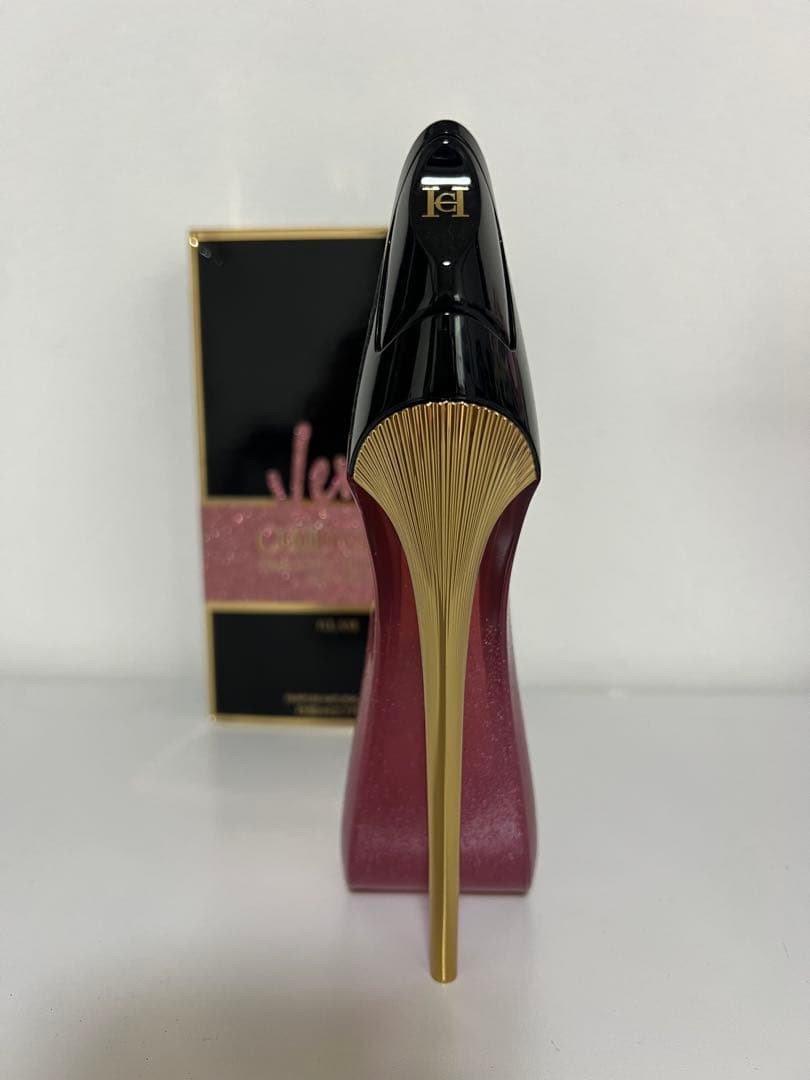 キャロリーナヘレラ 女性用香水 VERY GOOD GIRL 80ML