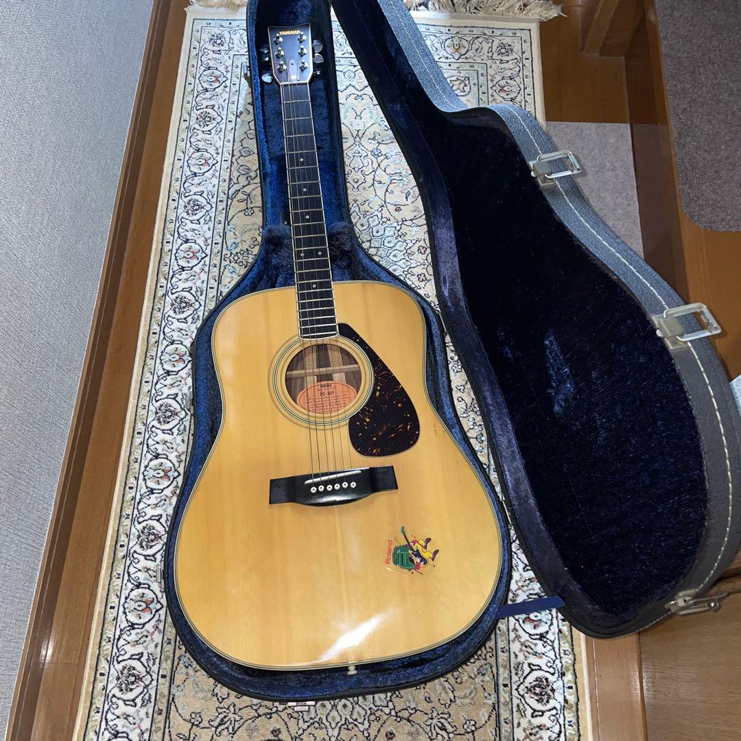 ヤマハ　アコースティックギター FG301
