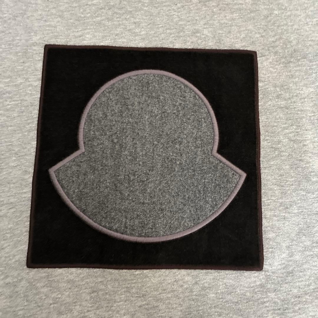 最終値下げ　新品同様　美品　モンクレーム　トレーナー　スエット　S〜Ｍ　グレー