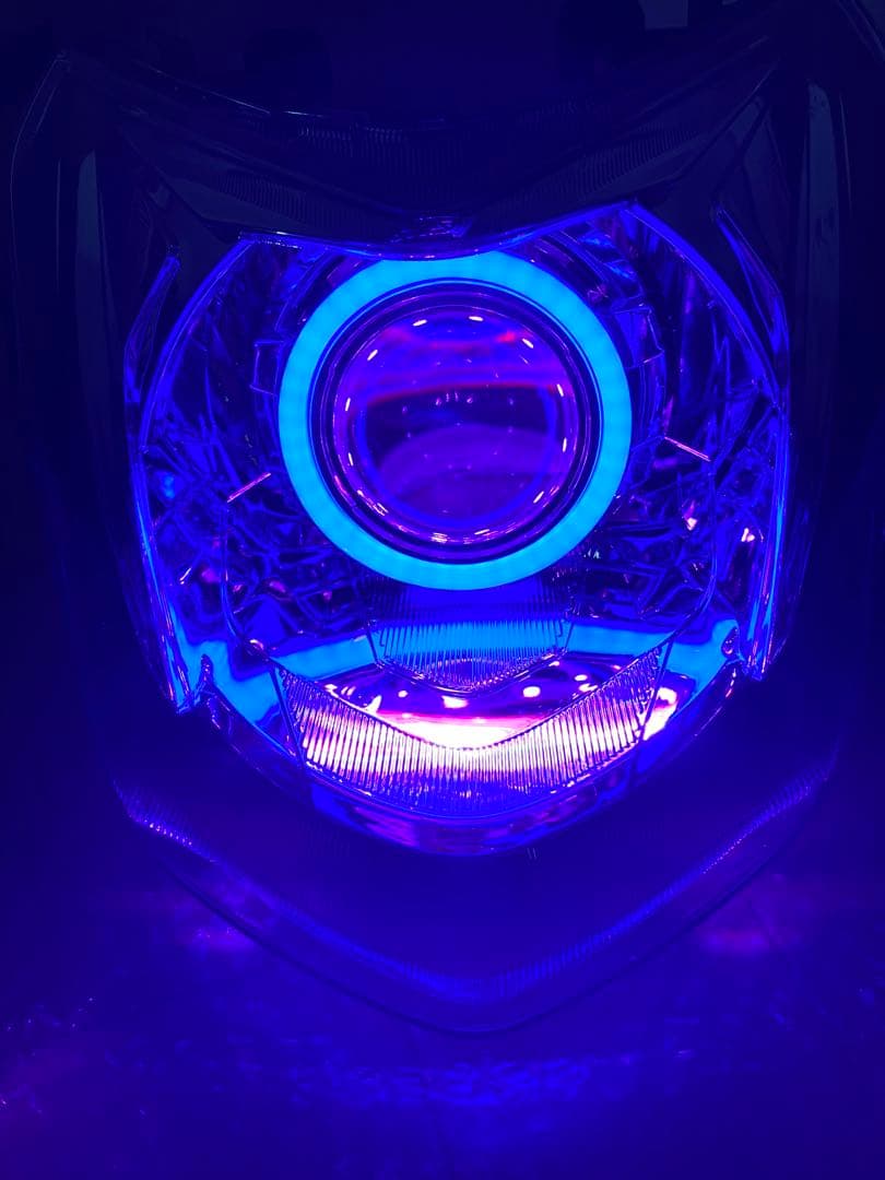 最新型 シグナスX 4型 デビルアイ プロジェクターヘッドライト レインボー