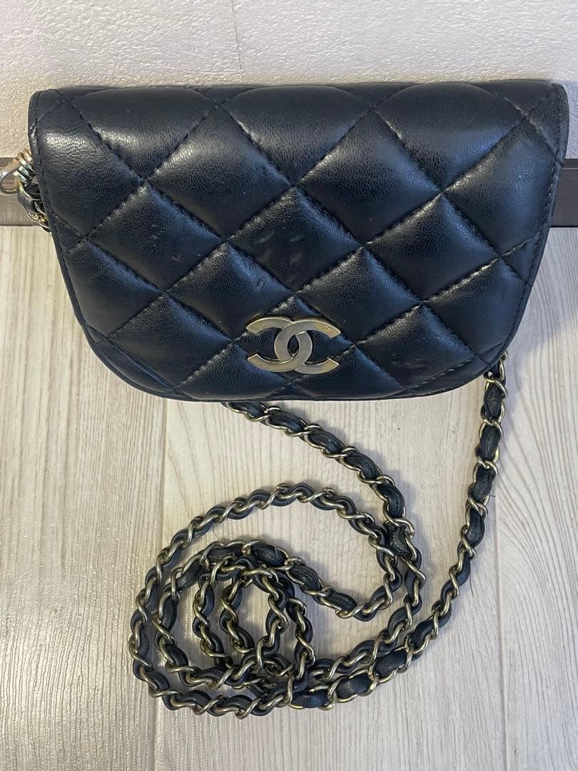 CHANEL キルティング ショルダーバッグ　マトラッセ チェーンショルダー