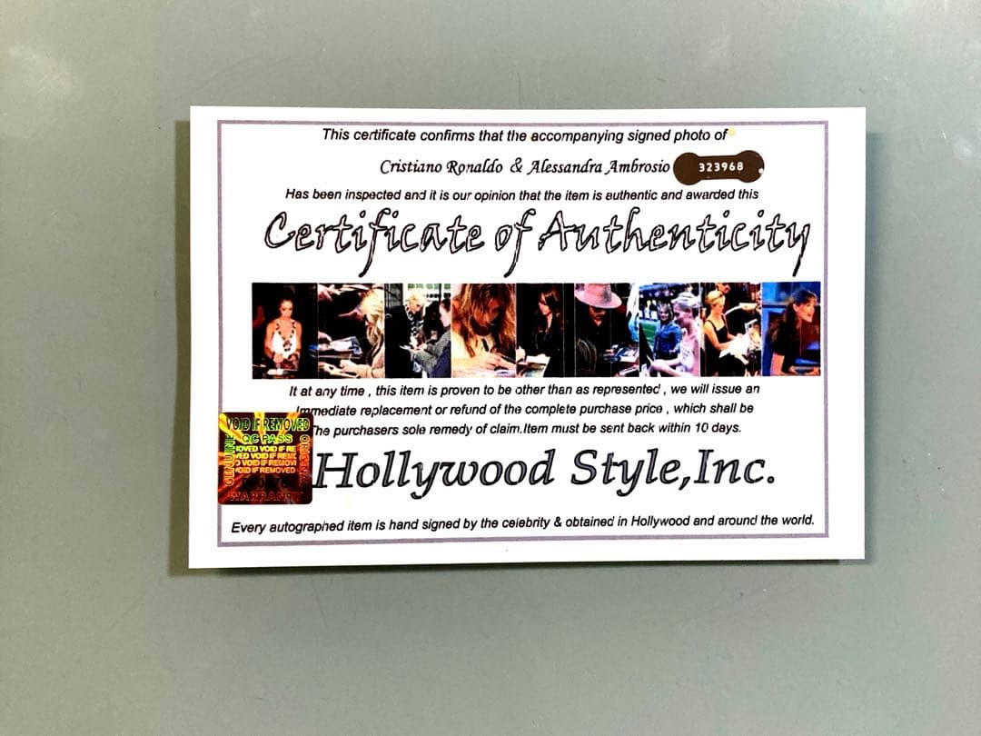 ロナウドとアレッサンドラアンブロシオ直筆サイン入り超大型写真…