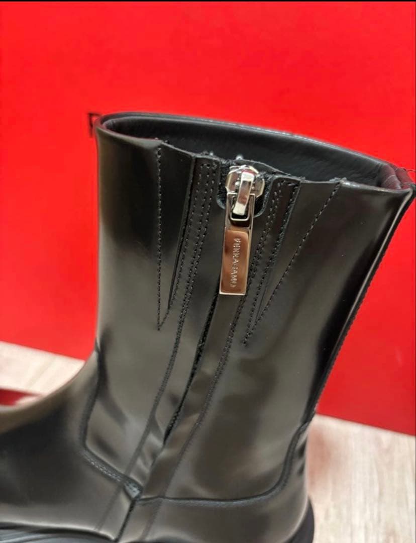 FERRAGAMO ブラック ショートブーツ　23.5 新品