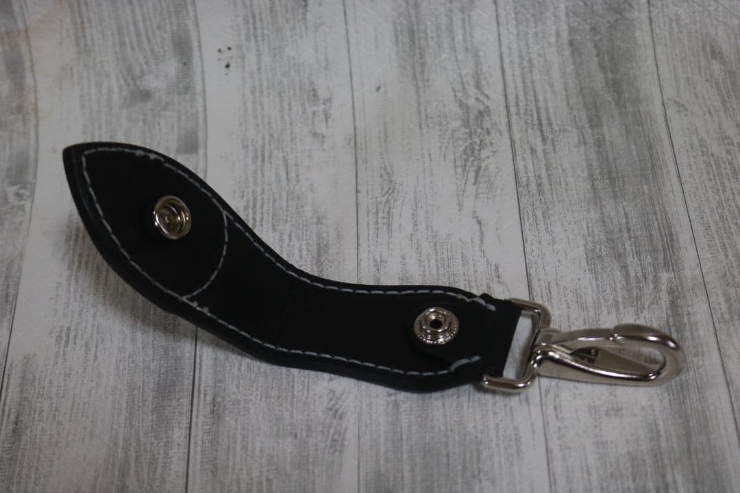 専用　レザー ブラック キーホルダー コンチョ　多脂革　オーダー