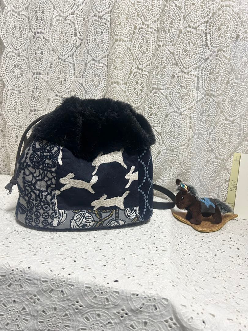 a*a様 60108Ｂミナペルホネンハンドメイドファーポシェット