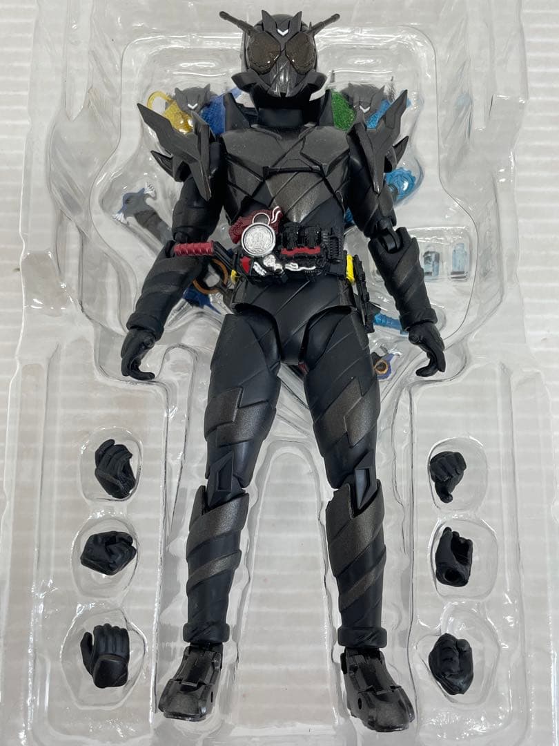 kntoy61-0140S.H.Figuarts 仮面ライダーメタルビルド
