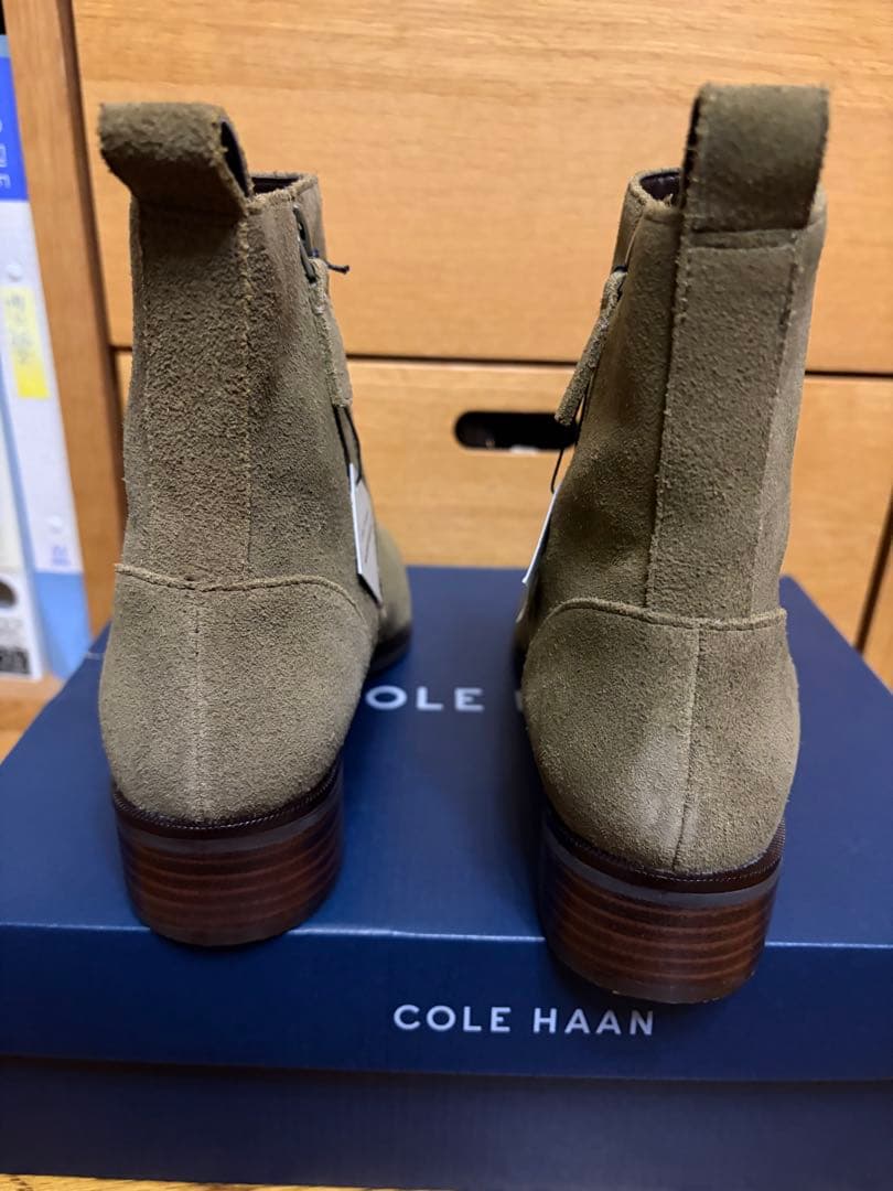 コールハンCole Haan スエードブーツ　LEIGHTON CHELSEA