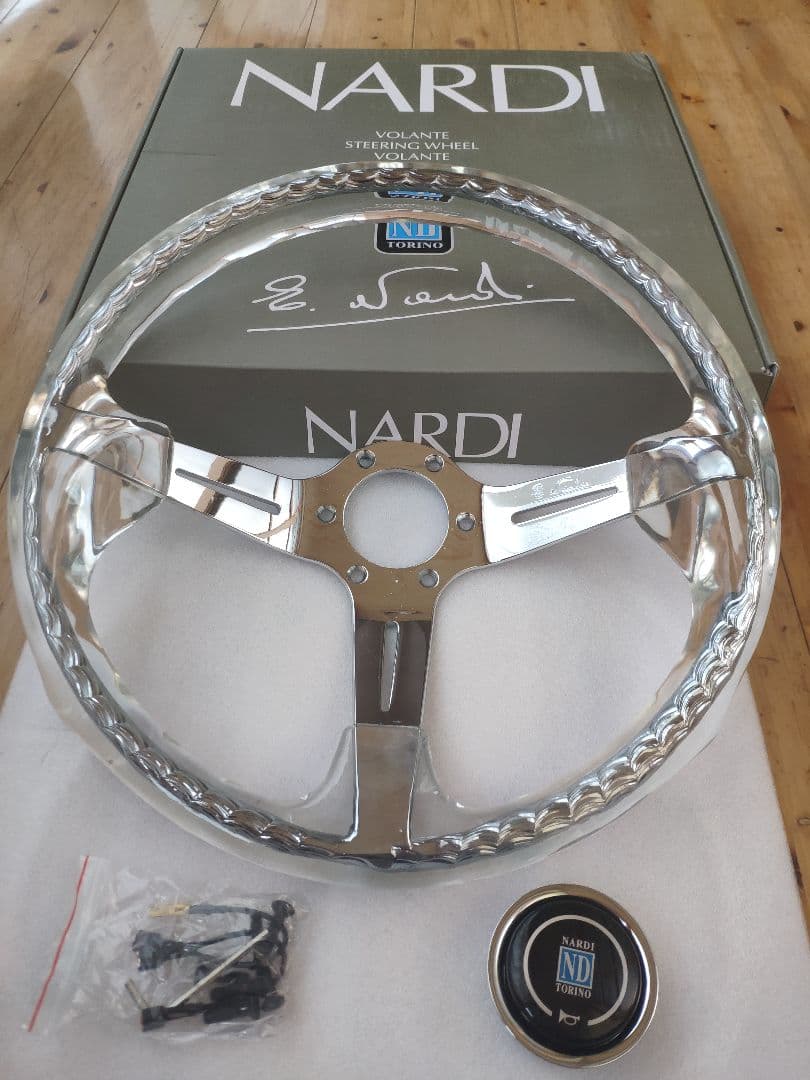 新品・未使用品 アクリル ツイスト ステアリング クリアー 3スポーク ①