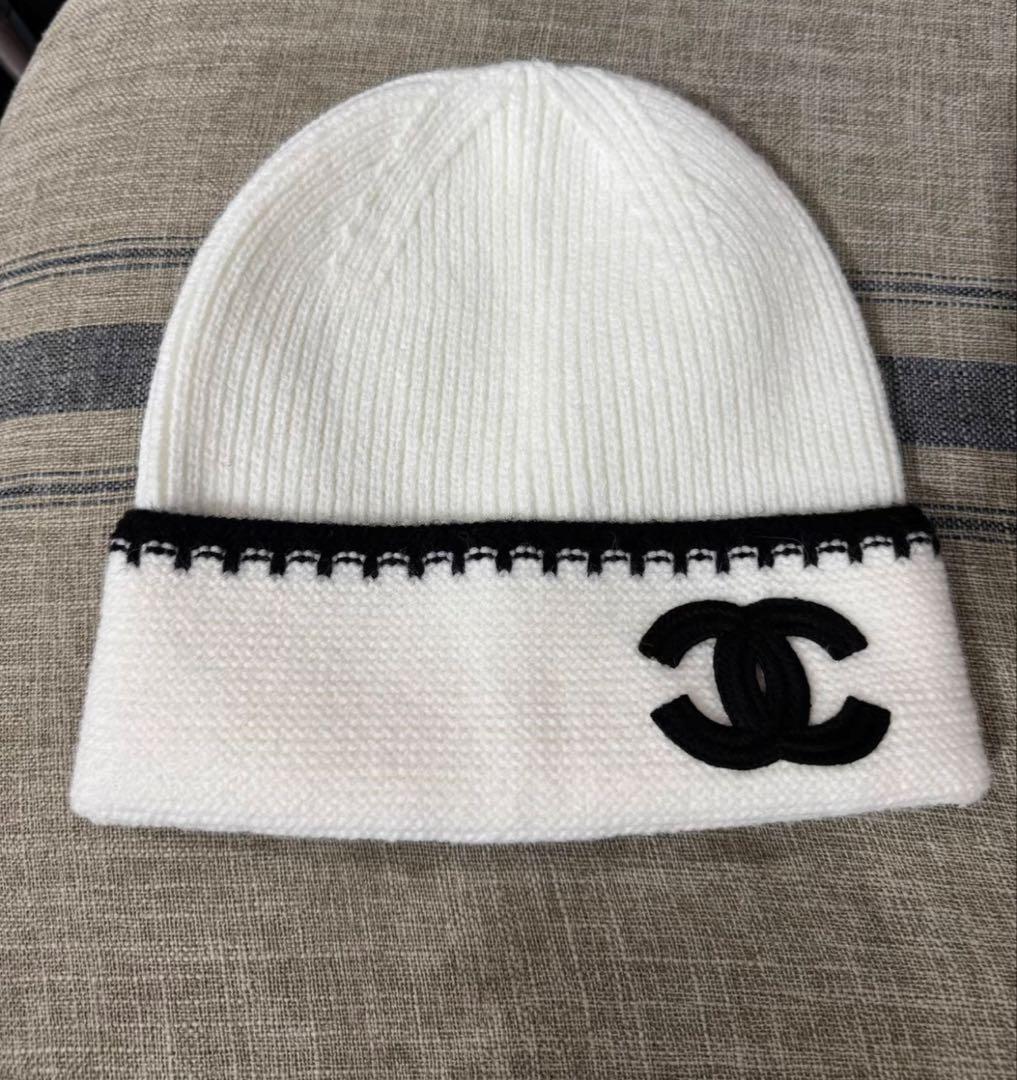 CHANEL ニット帽 ホワイト ブラック