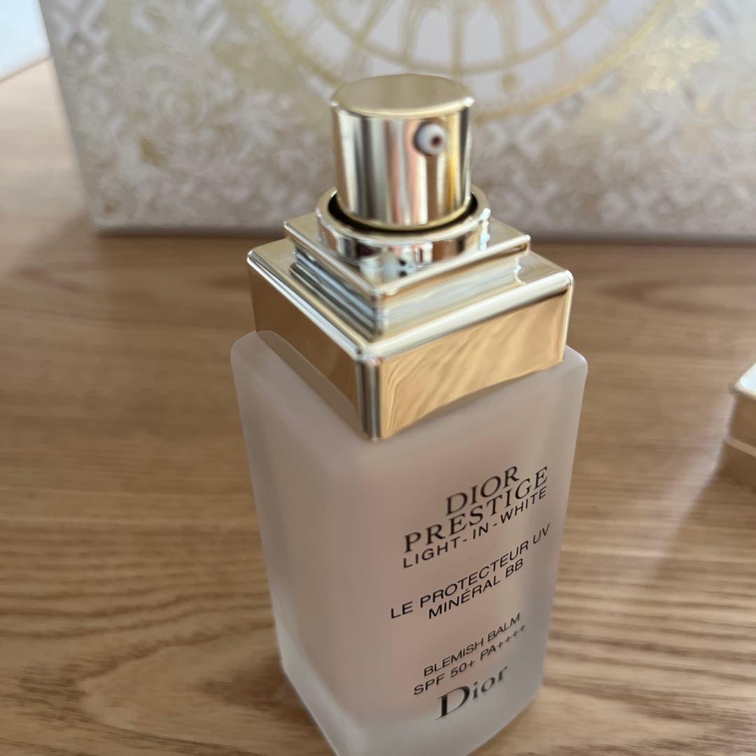 ディオール　プレステージ　ホワイトルプロテクター　UVミネラルBB 01