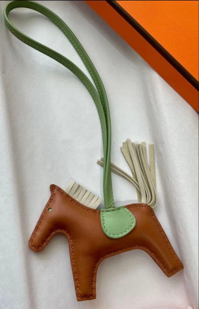 エルメス　ロデオ　チャーム