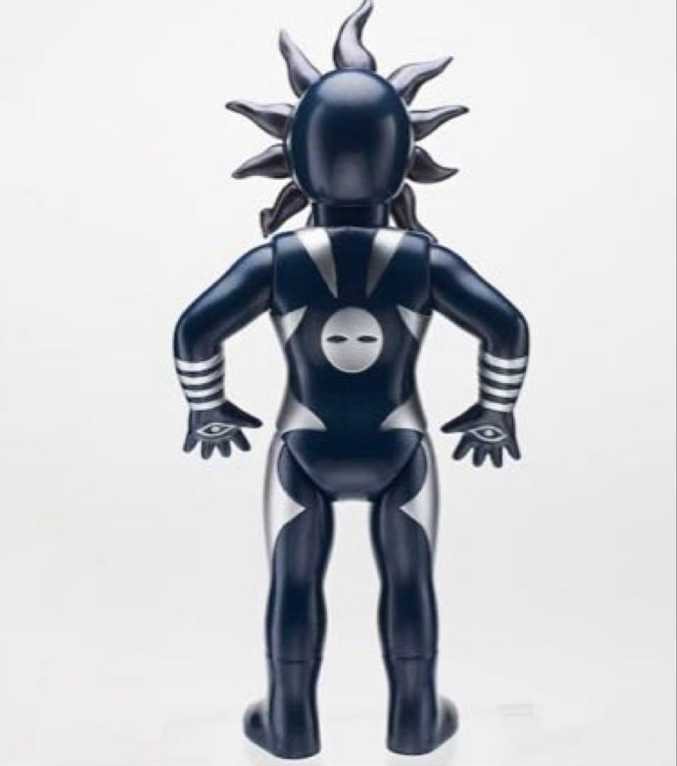 超復刻版タローマンソフビ人形 (ブラックタローマン)