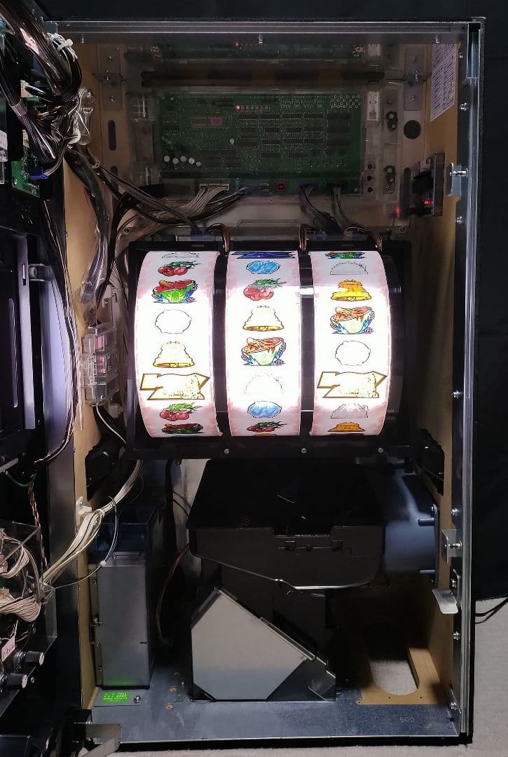 2/8まで出品 ヱヴァンゲリヲン 勝利への願い パチスロ実機 送料無料