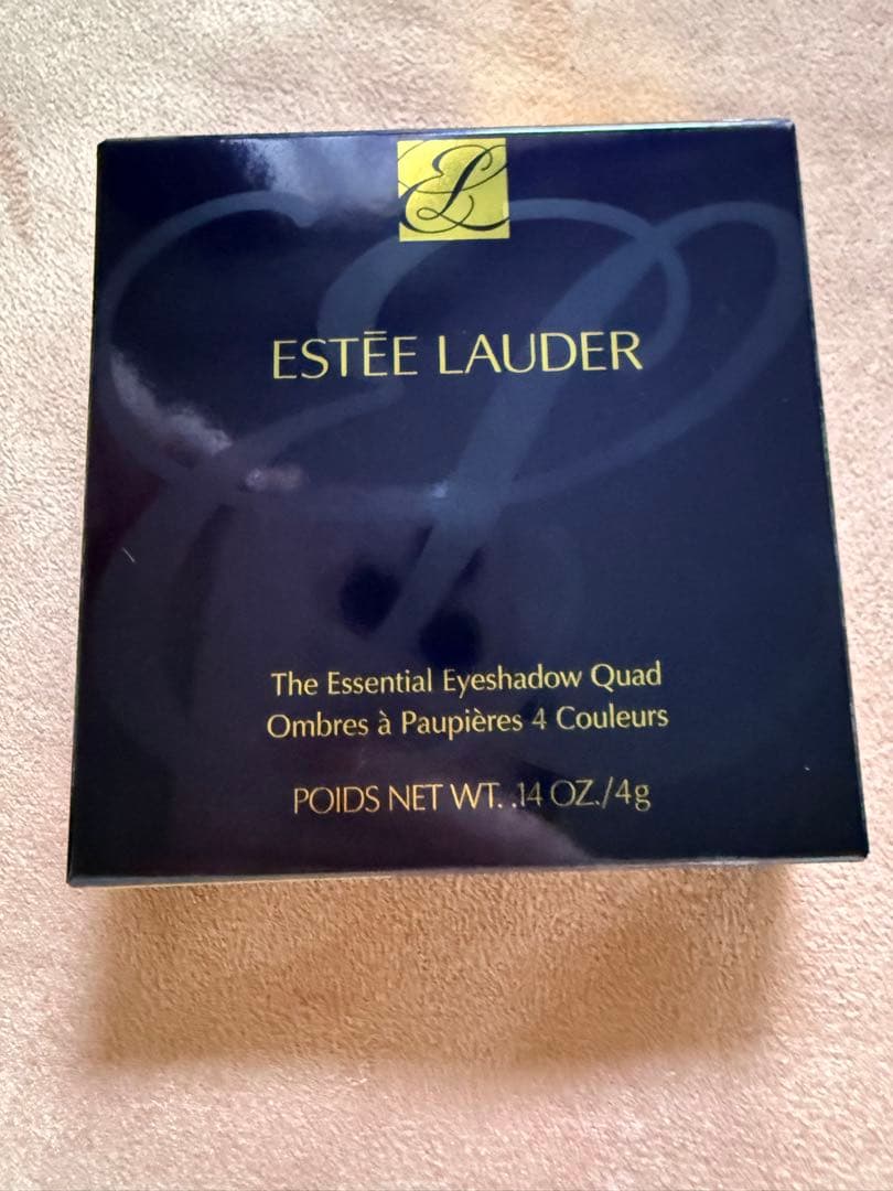 ESTEE LAUDER ザ エッセンシャル アイシャドウクアッド