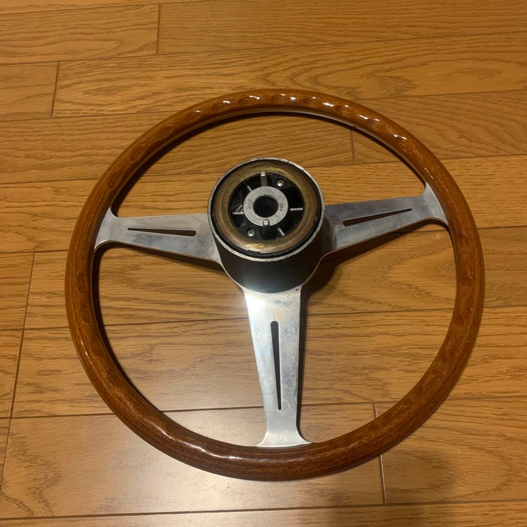 美品ナルディNardi ウッドハンドル34cm ボス付きDATSUN日産サニー
