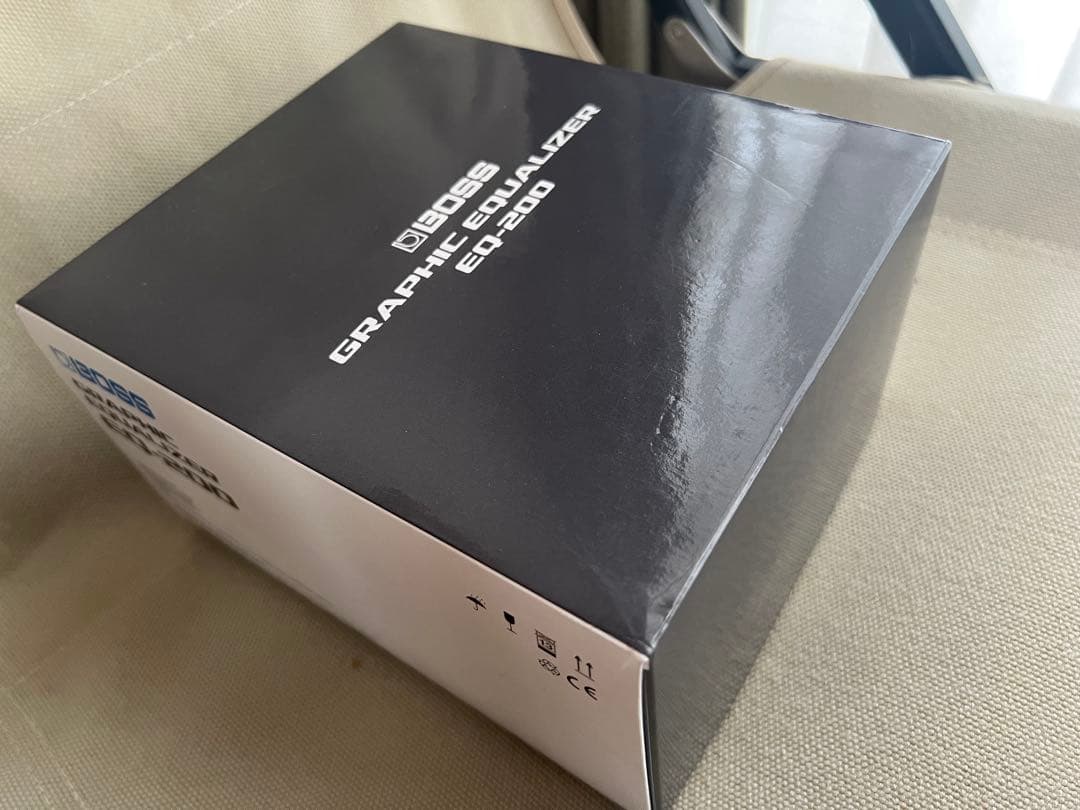 BOSS EQ-200 グラフィックイコライザー