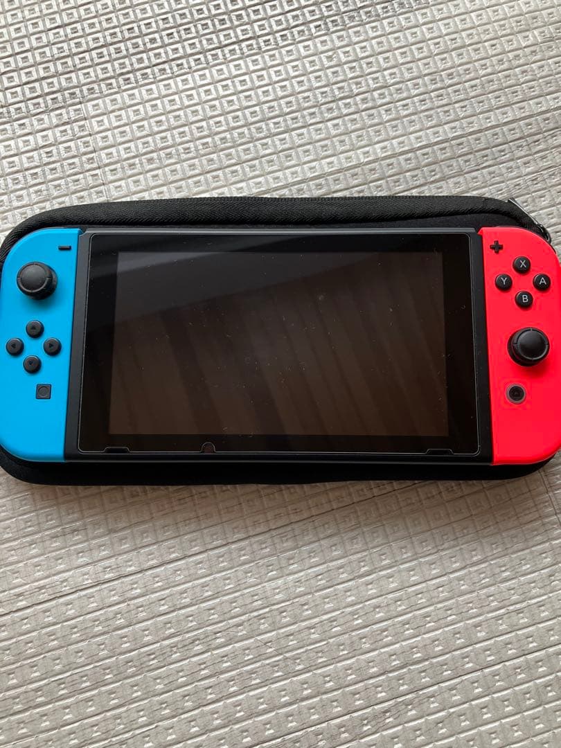 Nintendo Switch 本体　ネオンブルー/レッド 本体 保護シール付き
