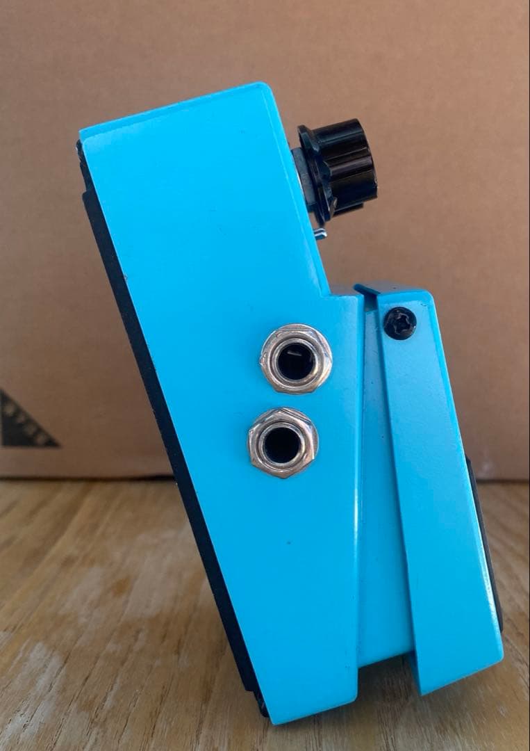 ギター BOSS CE-2W Waza Craft Chorus