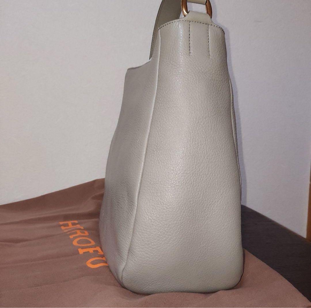 ★極美品★HIROFUバックイタリア。おしゃれなグレージュ