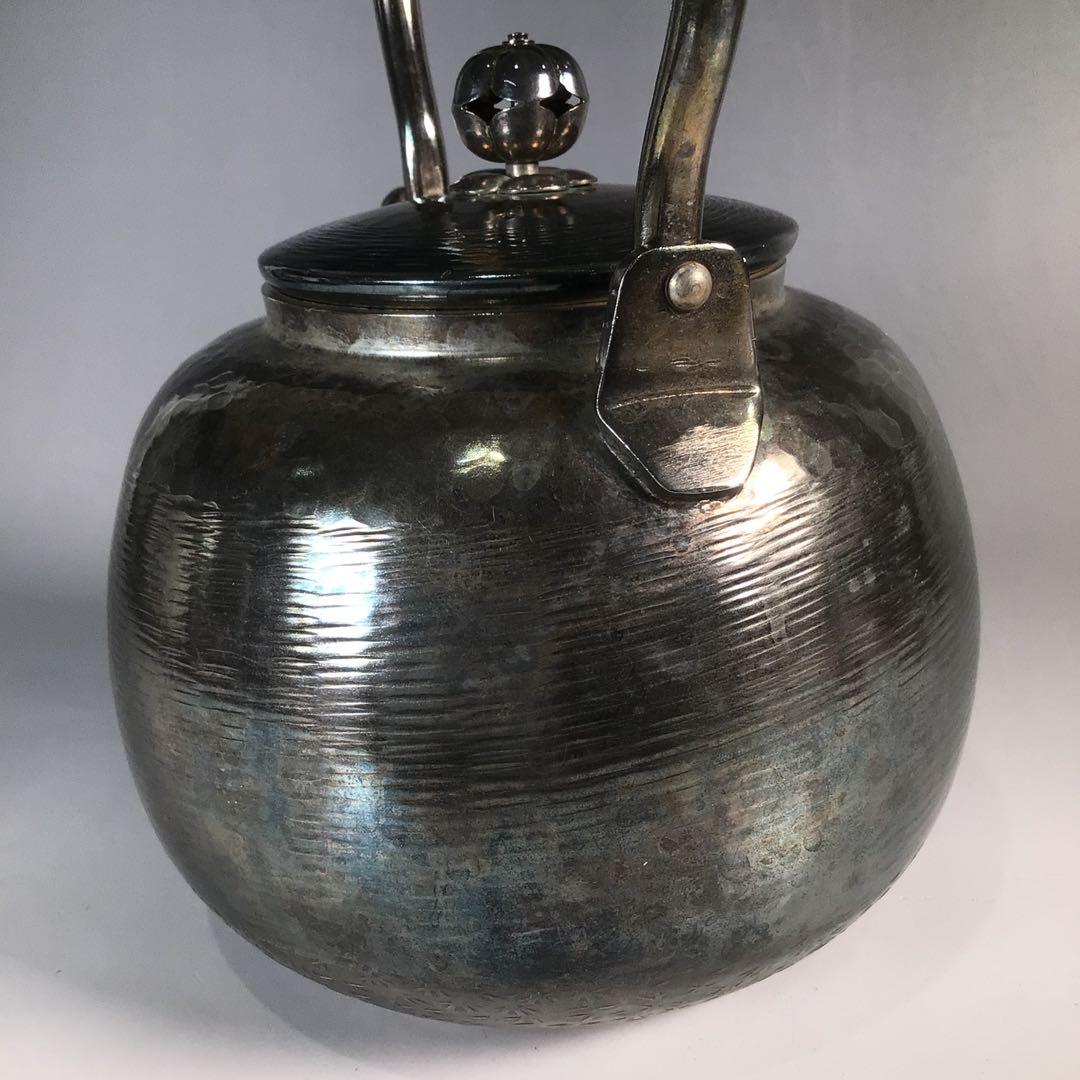 Ｎ９６３　水注　『秀峰堂造』『いぶし銀』『刷毛目紋』『湯沸』　紙箱　茶道具