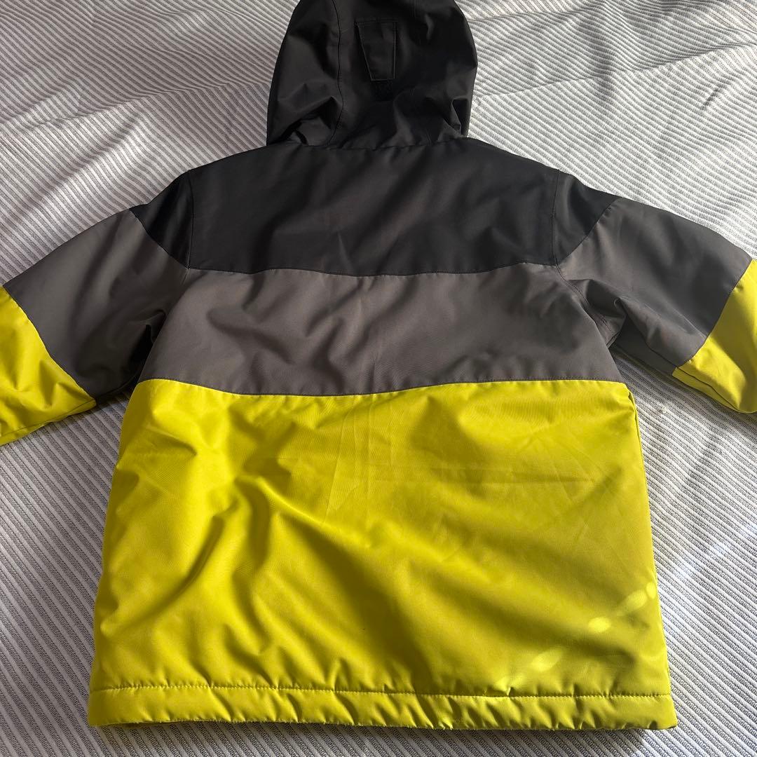 【送料無料】【美品】【上下セット】ビラボンスノーボードウェア　140 ㌢　スキー