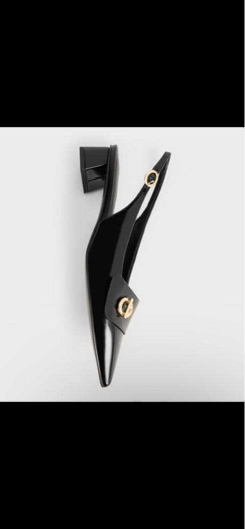 ブラック ポインテッドトゥ スリングバックミュール