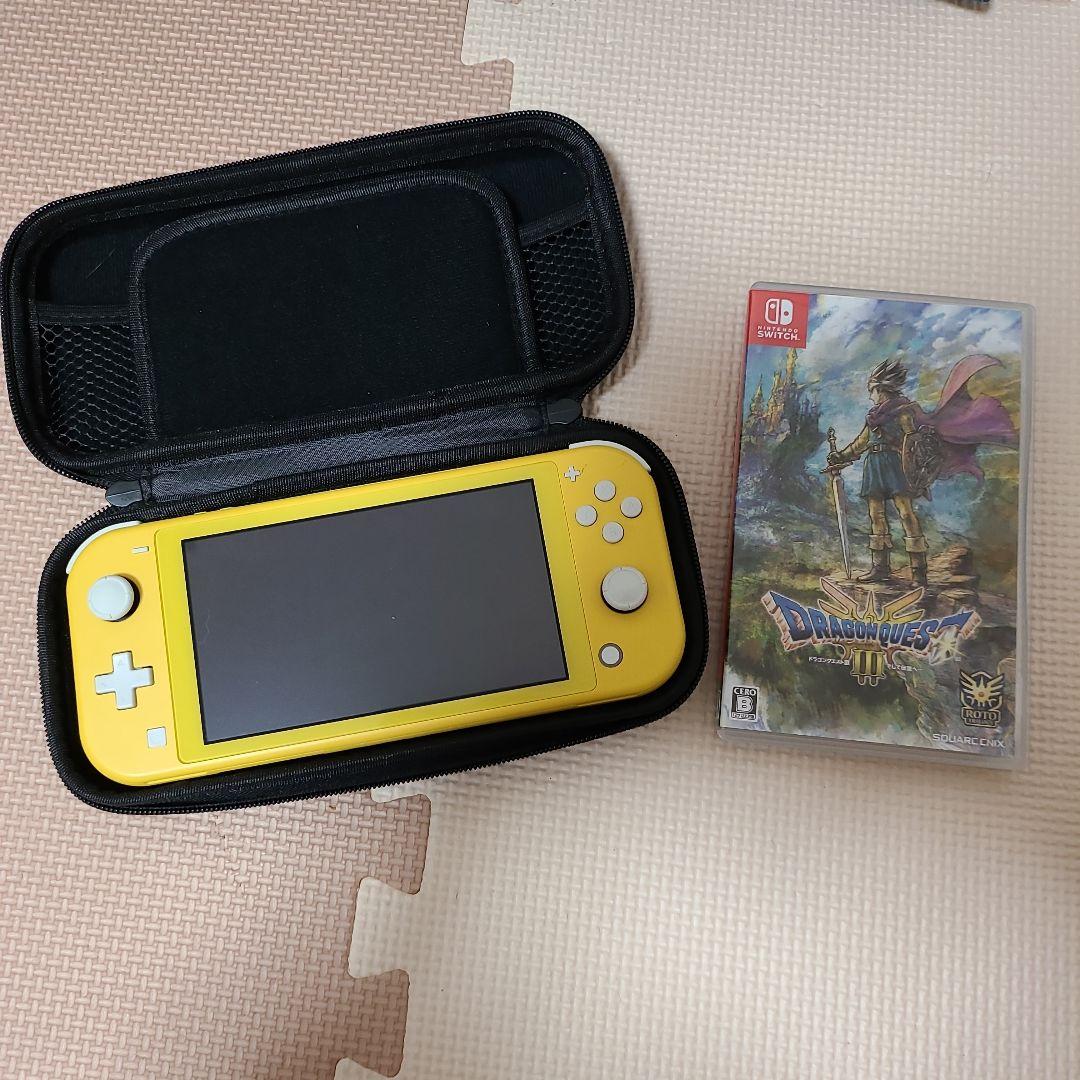 Switchライト黄色　ドラゴンクエスト３