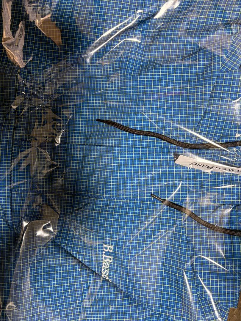 ナイロンテックアノラック　BrokenBase