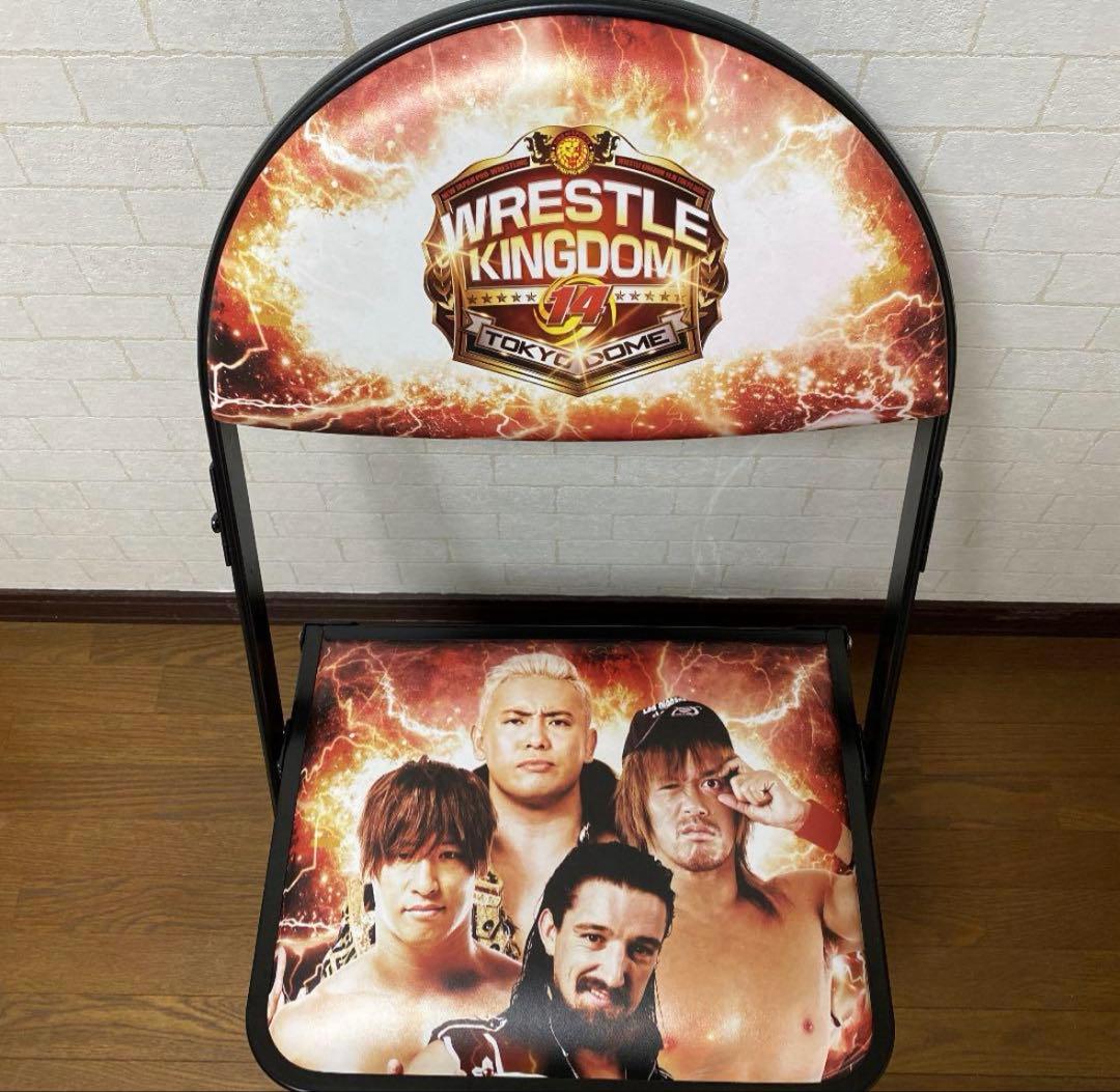 新日本プロレス　ロイヤルシート　イス　パイプ椅子