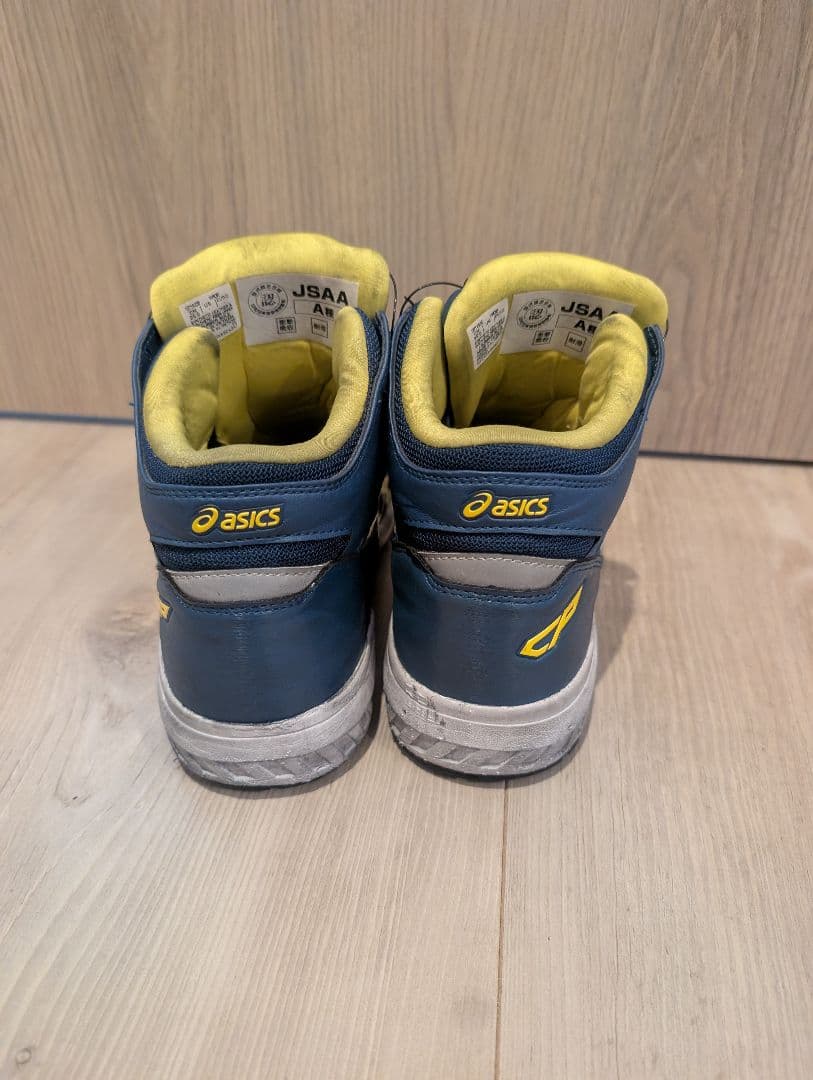 安全靴　アシックス