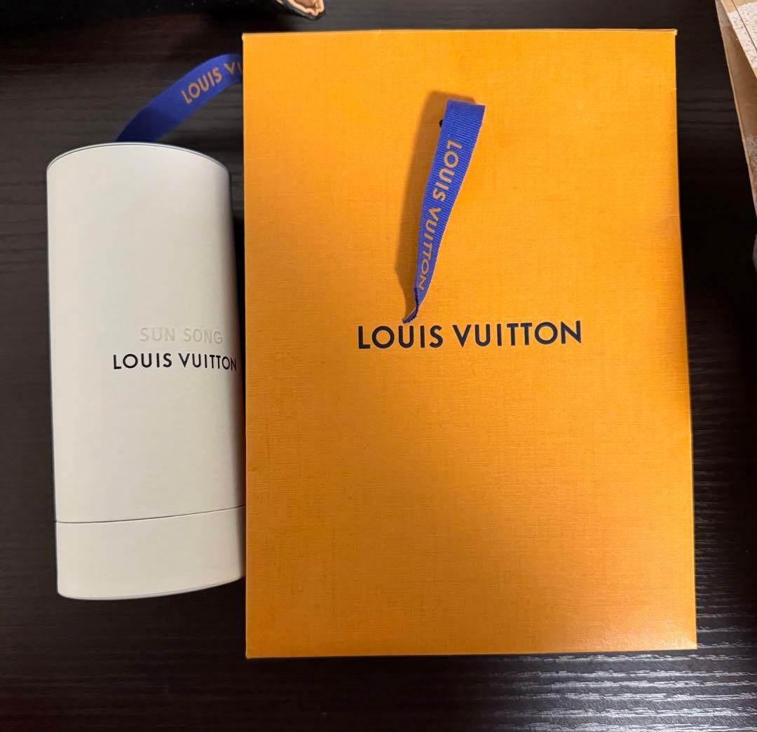 ルイヴィトン　Louis vuitton sun song 香水