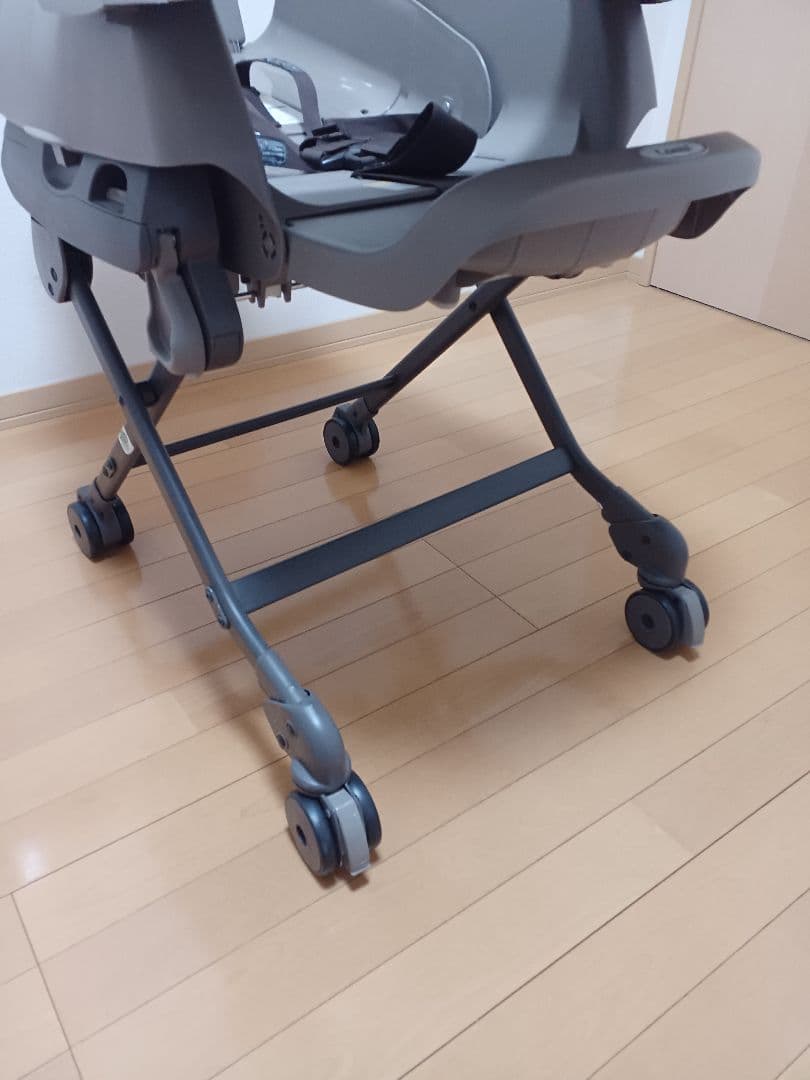 【1月31日まで限定値下げ】Combi ベビーステーション