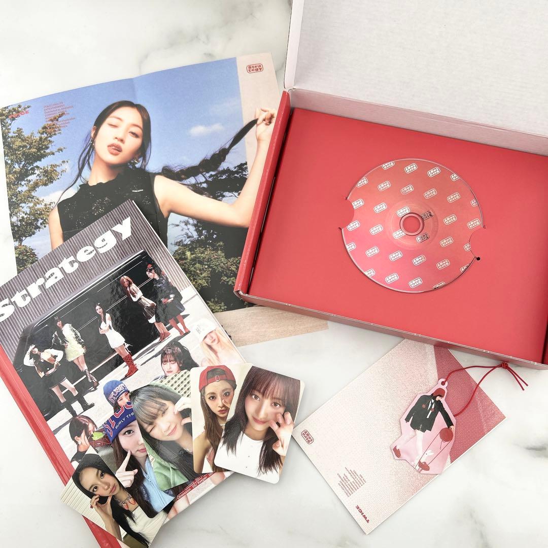 【直筆サイン入り】 TWICE Strategy Step1 アルバム