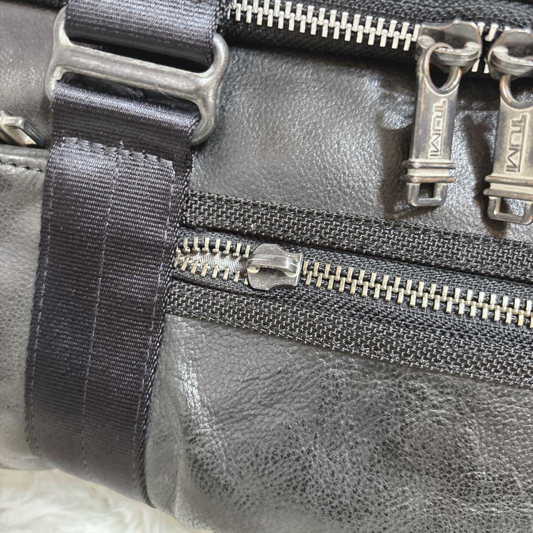 TUMI トゥミ レザー ボストンバッグ トラベル ビジネス 出張 仕事 旅行