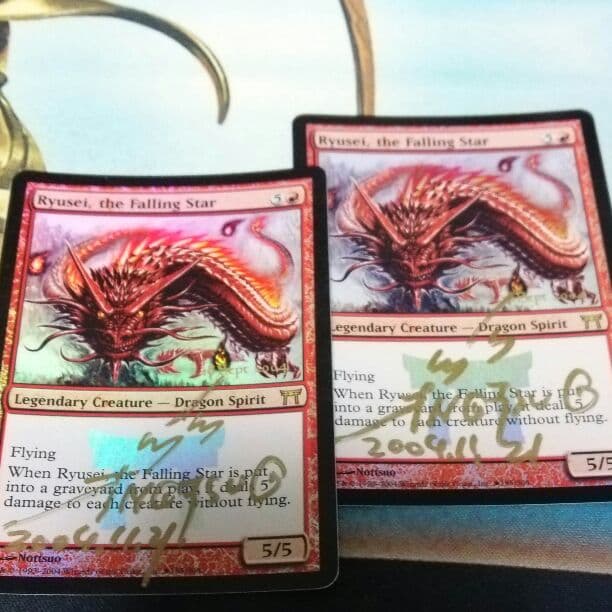 マジックザギャザリング 降る星、流星 foil プロモ 2枚 サインド？