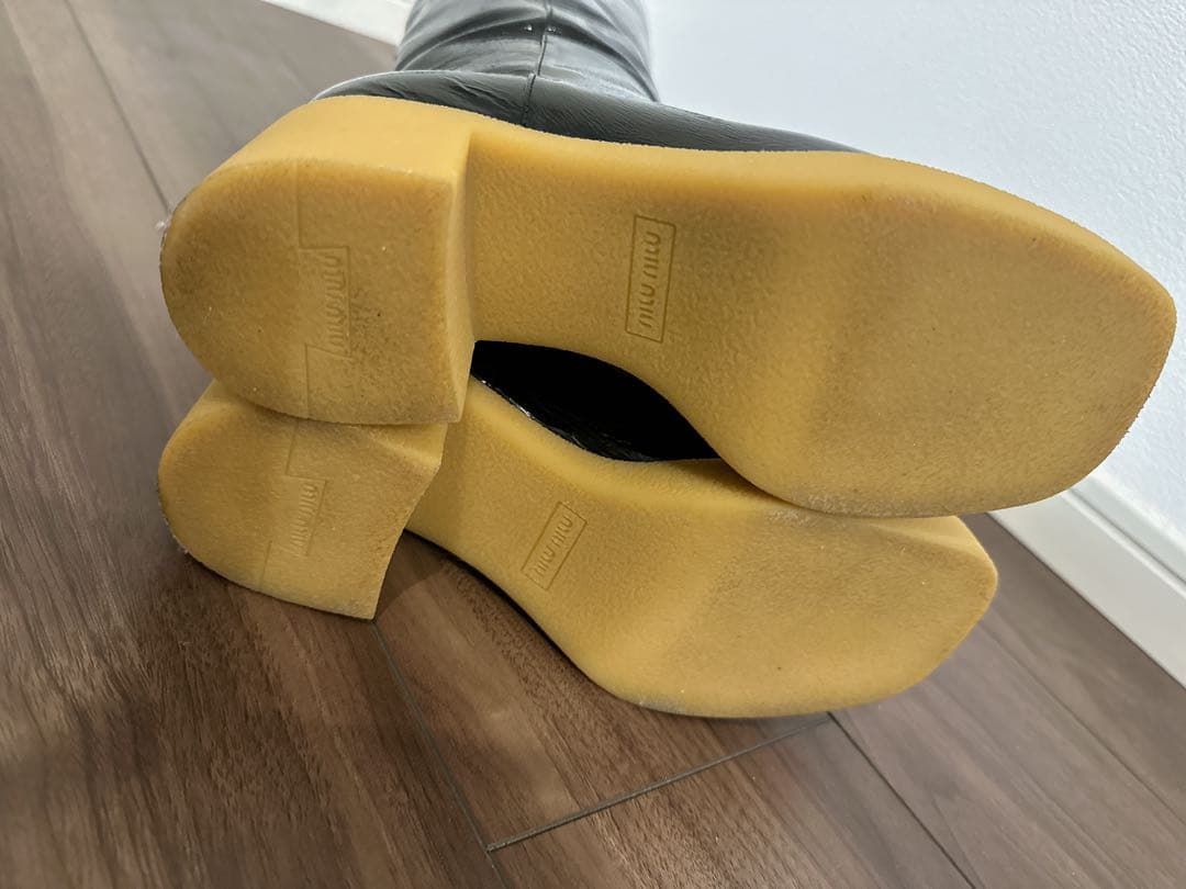 美品　miumiu ミュウミュウ　パテント　ロングブーツ