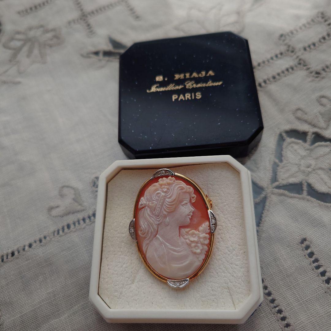 本日臨時価格　カメオブローチ